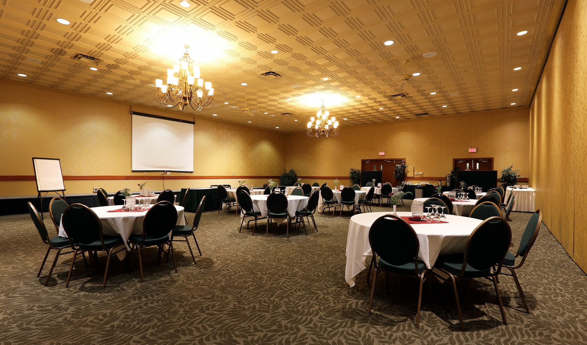 Prestige Vernon Lodge Extérieur photo
