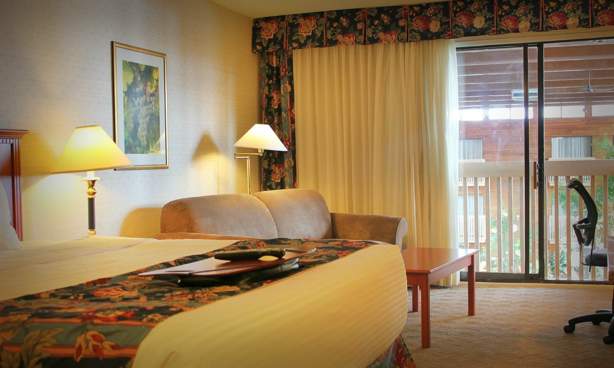 Prestige Vernon Lodge Extérieur photo