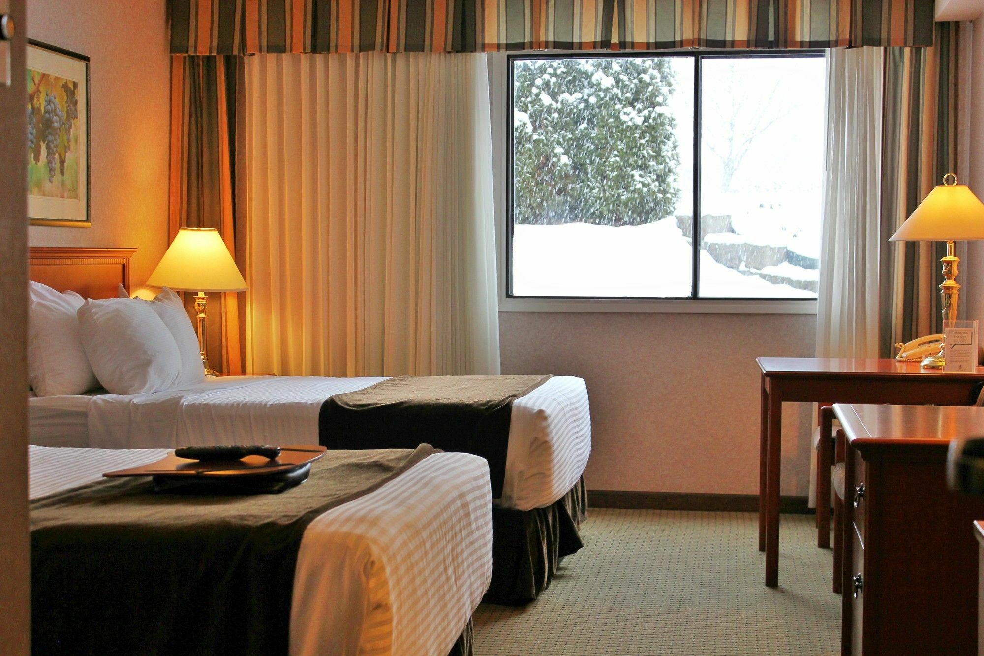 Prestige Vernon Lodge Extérieur photo